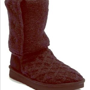 NIB Ugg Cardy Boots Black